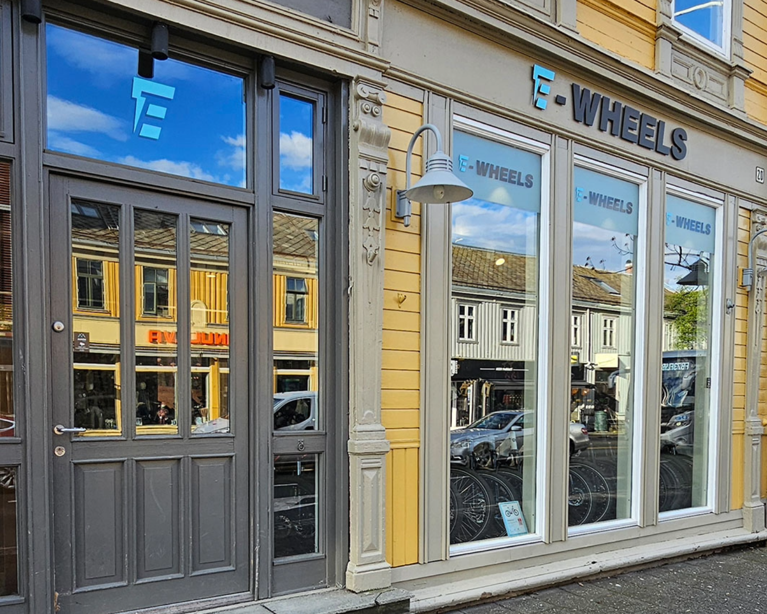 E-Wheels Trondheim &ndash; butikk og fasade (bilde 1)