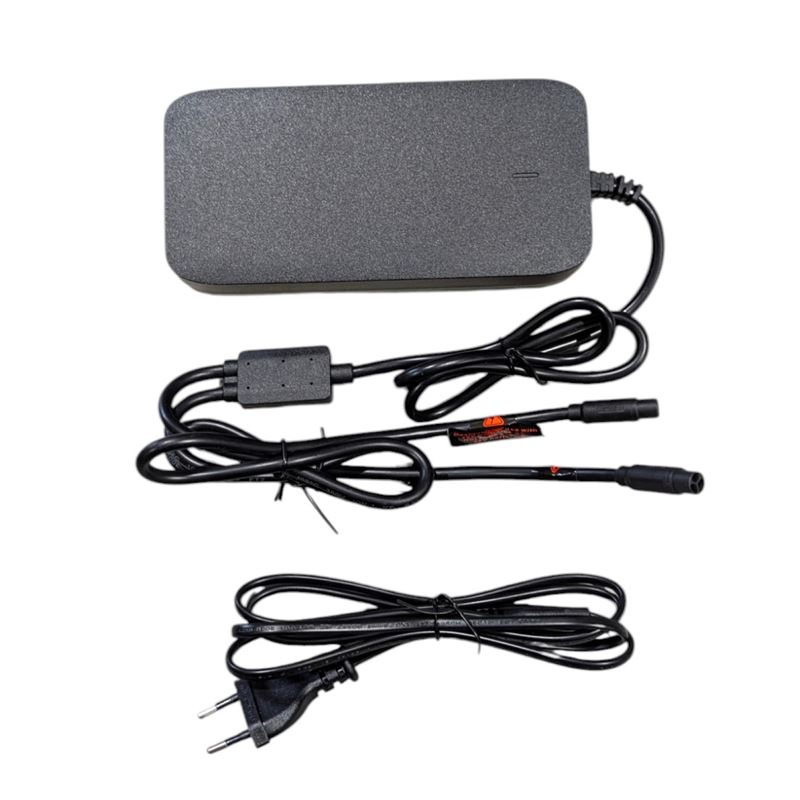 Lader med to plugger (54.6V 3A) - Fosna Arvaker 