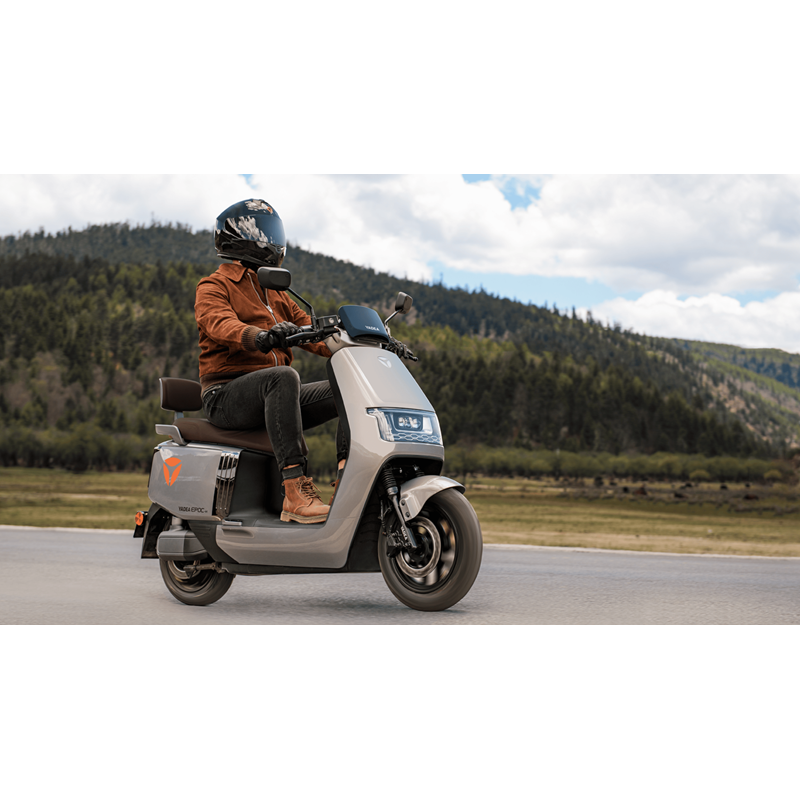 Yadea Epoc H+ - Svart