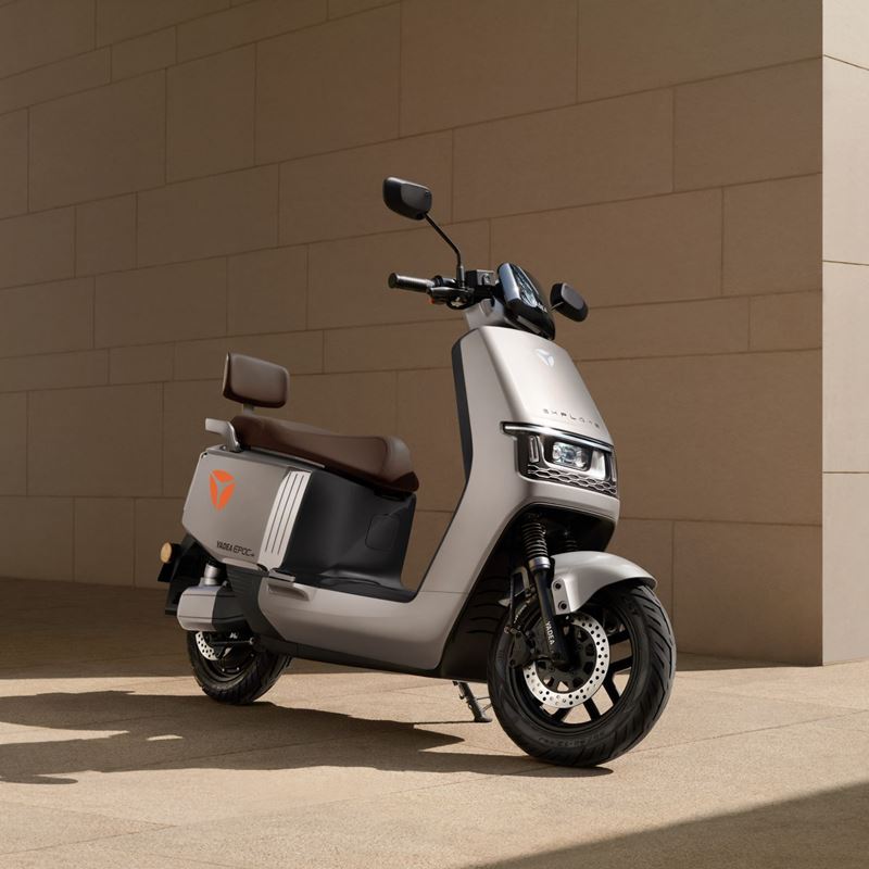 Yadea Epoc H+ - Svart